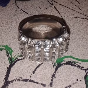 Woman's ring